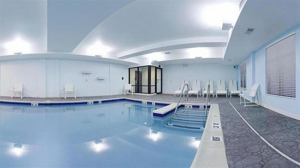 Express & By Ihg 2* Lebanon
