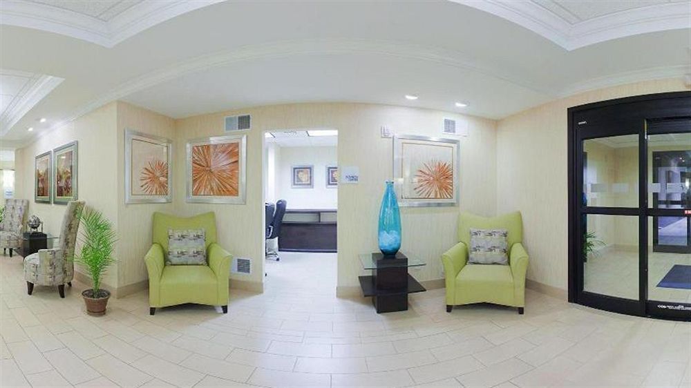 Hotel Express & By Ihg 2*